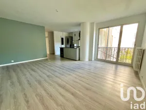 Apartment in Paris (75017)