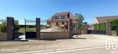 Traditional house at Rouilly-Sacey (10220)