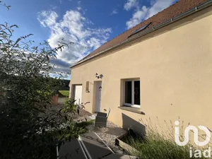 Pavillon à Crouy (02880)