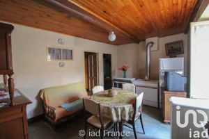 Maison de village à Saint-Julien-de-Peyrolas (30760)