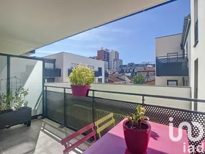Apartment at Saint-Ouen-sur-Seine (93400)