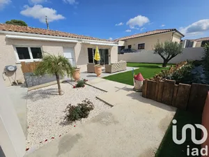 Traditional house at Cruzy (34310)