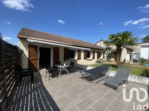 Traditional house at Désertines (03630)