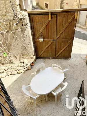 Maison de village à Pouzolles (34480)