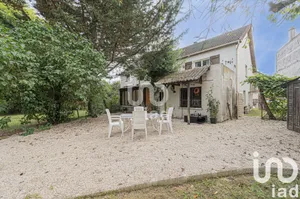 Maison traditionnelle à Villevaudé (77410)