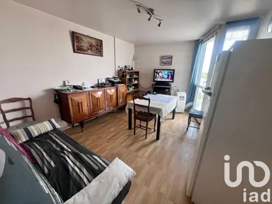 Apartment in THIAIS (94320)