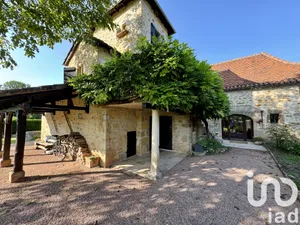 Traditional house at Balaguier-d'Olt (12260)
