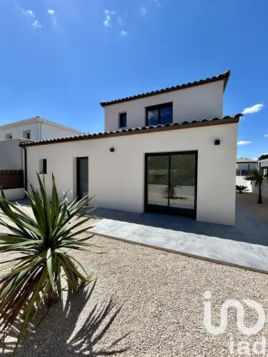 Traditional house at Pomérols (34810)