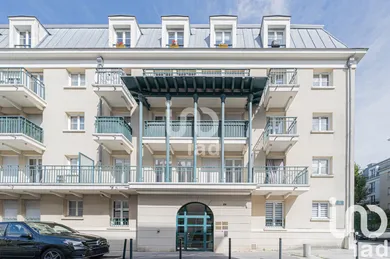 Apartment in Chessy (77700)