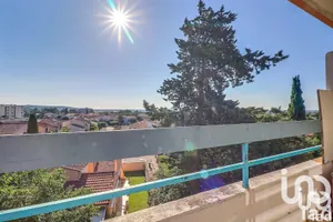 Apartment at Nîmes (30000)