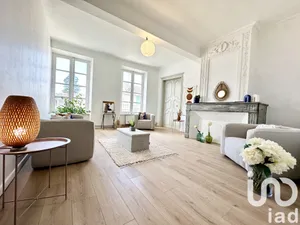 Village house in Montréal (11290)