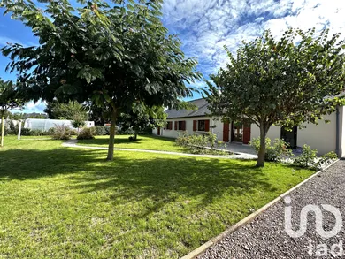 Maison de village à Allonnes (49650)