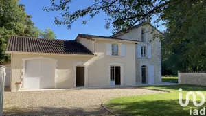 Maison de village à Champniers (16430)