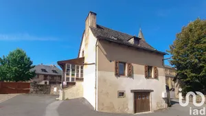 Maison de village à Flavin (12450)