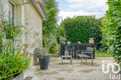 House at Aigremont (78240)