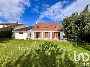 Traditional house at Villers-sous-Saint-Leu (60340)