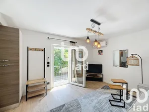 Studio à L'Isle-sur-la-Sorgue (84800)