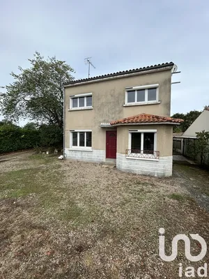 House at Bournezeau (85480)