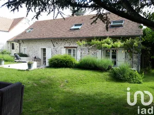 Maison traditionnelle à Fontenay-lès-Briis (91640)