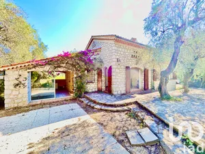 Traditional house at Roquefort-les-Pins (06330)