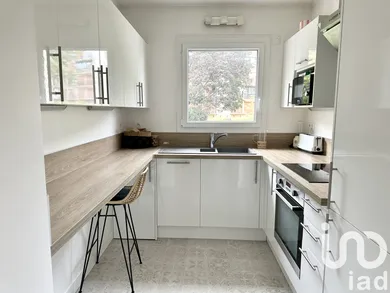 Apartment in Palaiseau (91120)