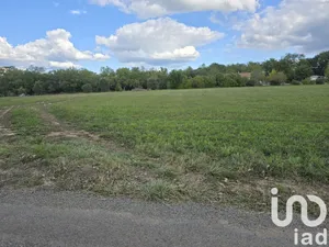 Land at Lalbenque (46230)