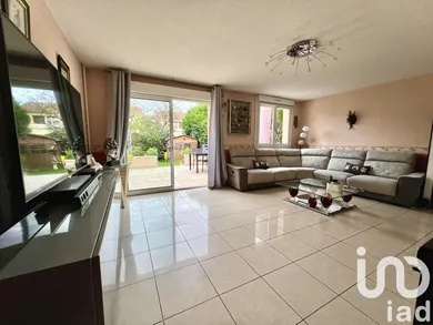 Maison à Montigny-le-Bretonneux (78180)