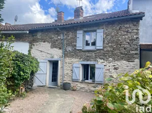 Village house at Mialet (24450)