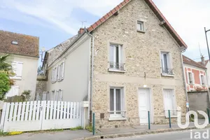 Traditional house at Doue (77510)