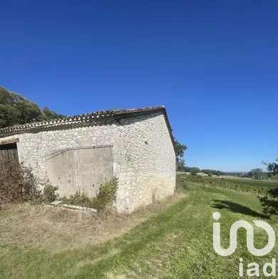 Barn at Colombier (24560)
