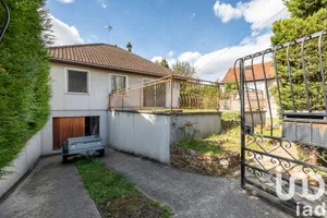 House at Bondy (93140)