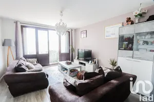 Apartment at Bois-d'Arcy (78390)