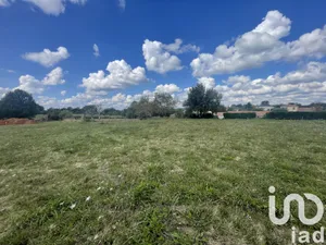Terrain à bâtir à LANQUAIS (24150)