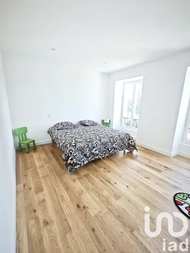 Castle at Champs-sur-Yonne (89290)