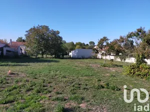 Terrain à bâtir à Bouillé-Courdault (85420)