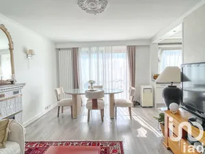 Apartment at Clichy (92110)