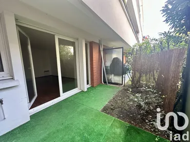 Apartment in Montreuil (93100)