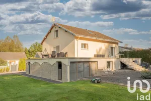 Pavillon à Sécheval (08150)