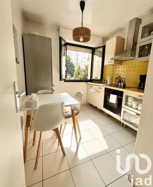 Apartment at Levallois-Perret (92300)