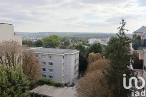 Apartment at Saint-Cloud (92210)