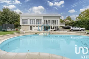 Maison à Pommeuse (77515)