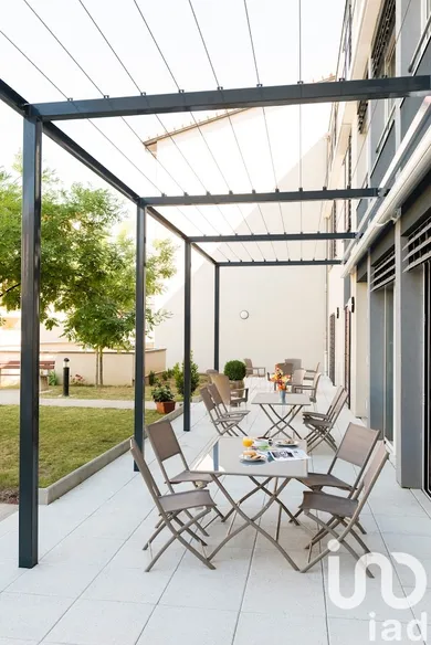 Studio à Sathonay-Village (69580)