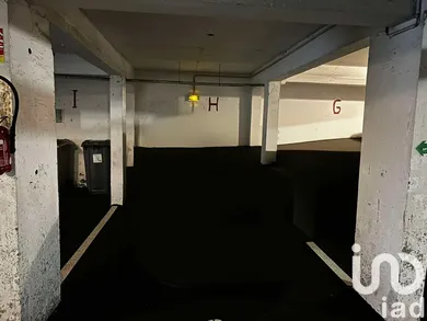 Parking à Saint-Denis (97400)