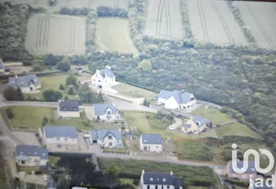 Land at Plogoff (29770)