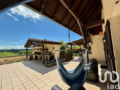 Maison traditionnelle à Cescau (64170)