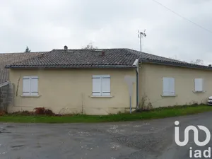 Traditional house at Laruscade (33620)