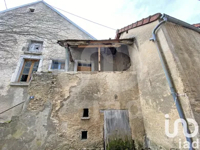 Village house at Ravières (89390)