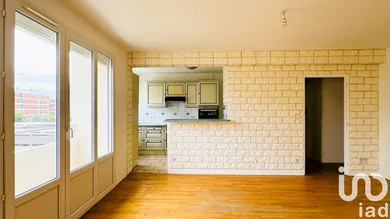 Apartment at Troyes (10000)