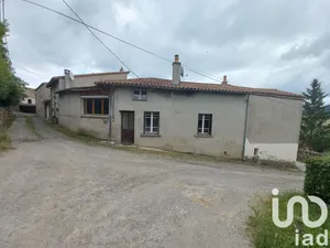 Village house at Saint-Babel (63500)