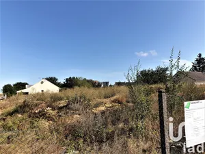 Terrain à bâtir à MAINVILLIERS (45330)
